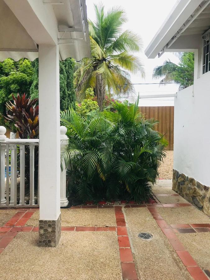 Hotel Maceo Melgar Luaran gambar